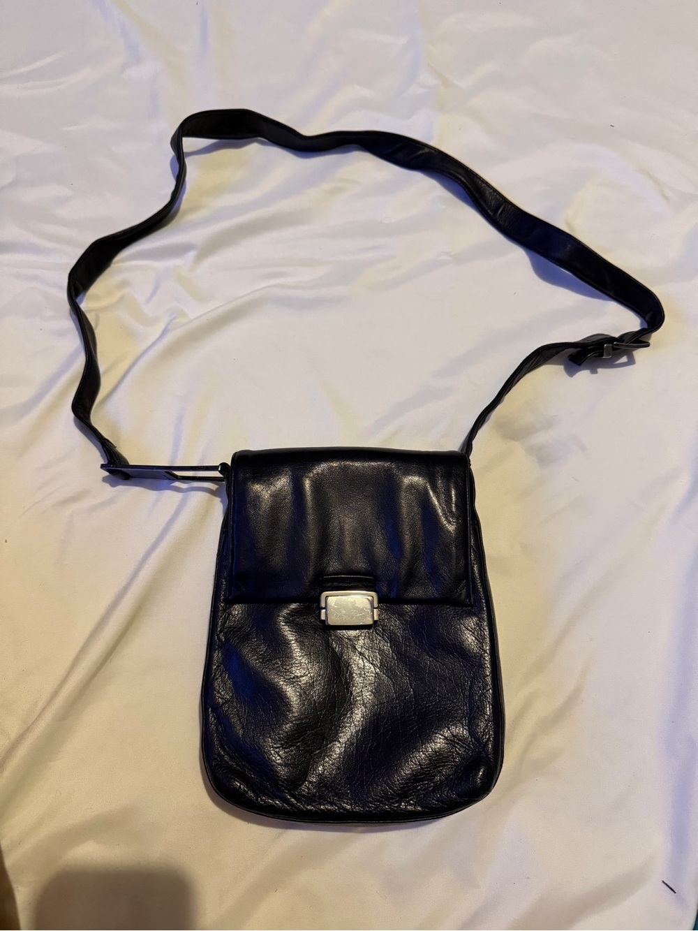 Perlina Black Leather Crossbody Bag with Silver Clasp